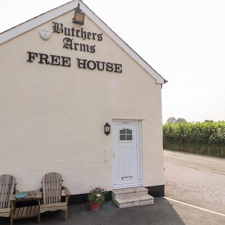 Butchers Arms Cottage Nercwys Dış mekan fotoğraf